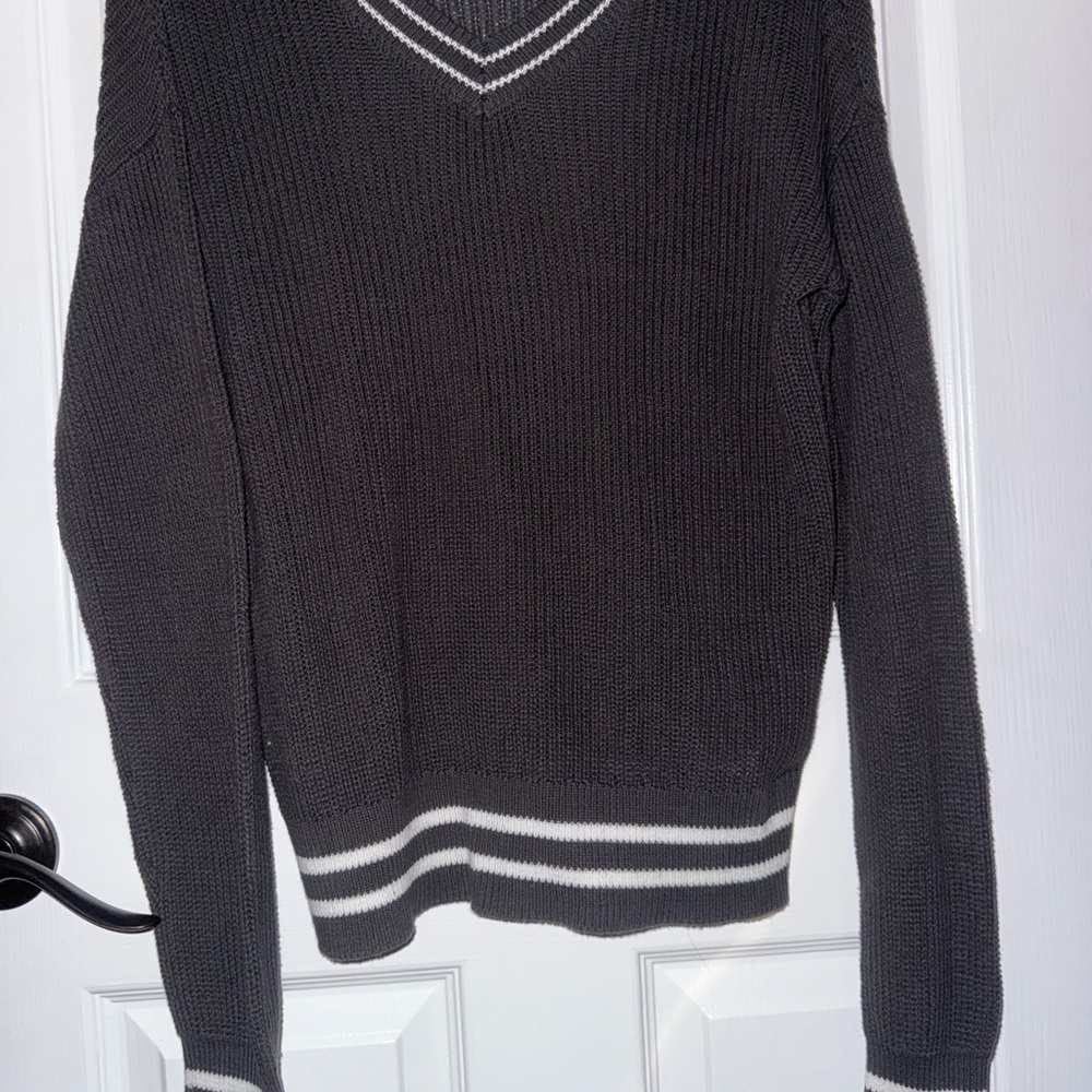 Melrose and Market Gray V-Neck Sweater